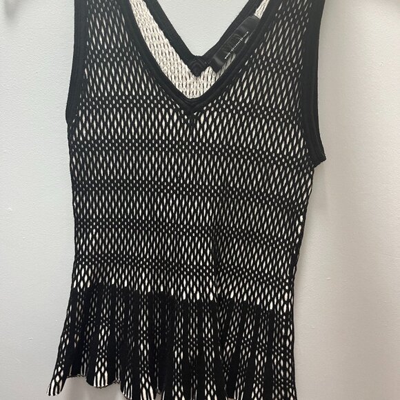 WHBM Tank - Picture 1 of 4